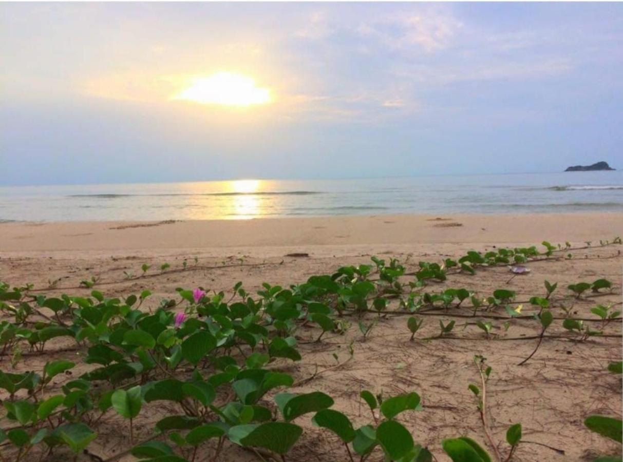 Khaotao Homestay เขาเต่าโฮมสเตย์ Eksteriør billede